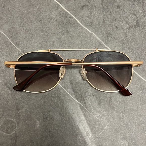 Ragstock Gold Sunglasses - Picture 2 of 3